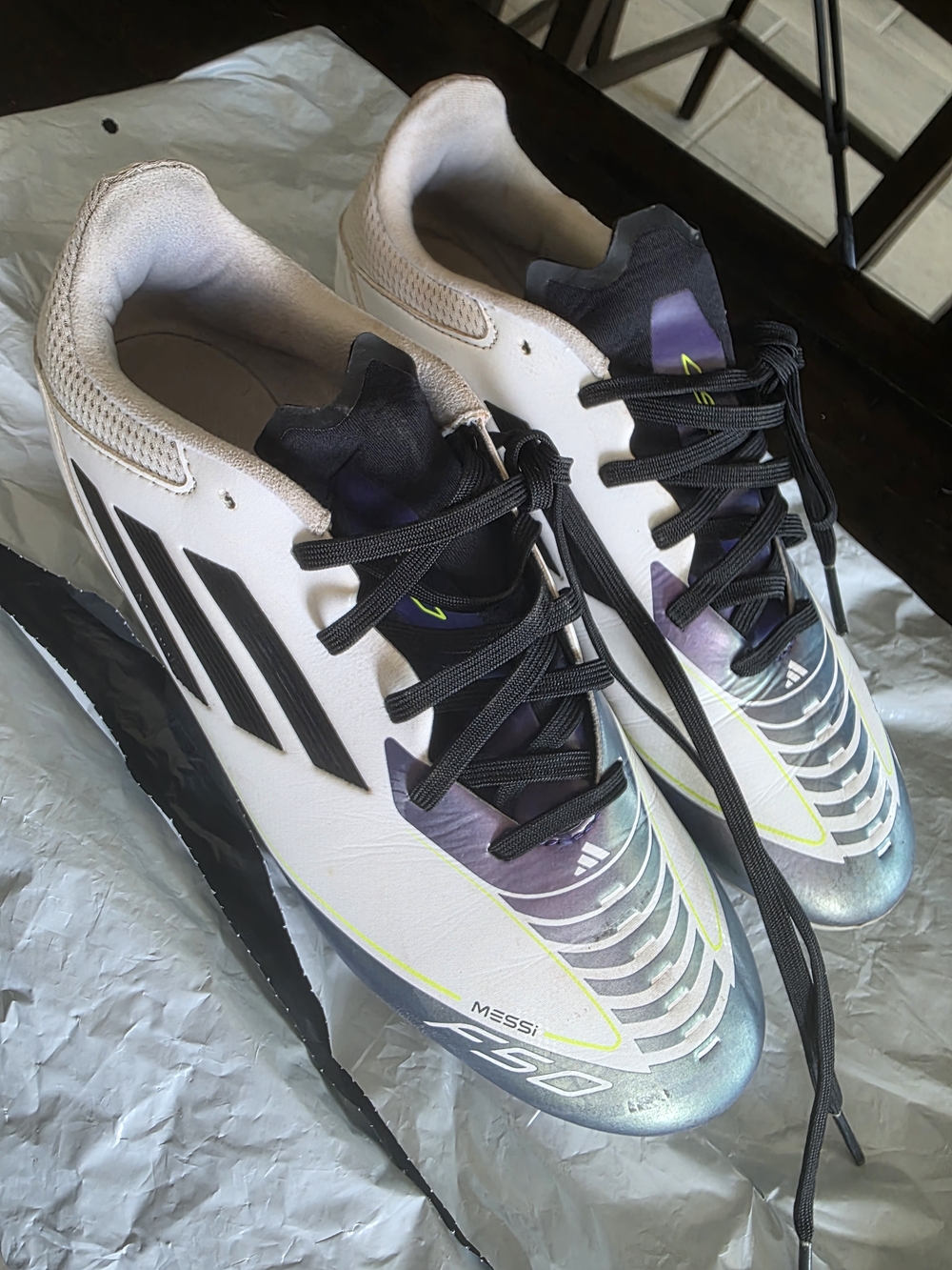 Adidas Men’s White & Black Messi Soccer Cleats